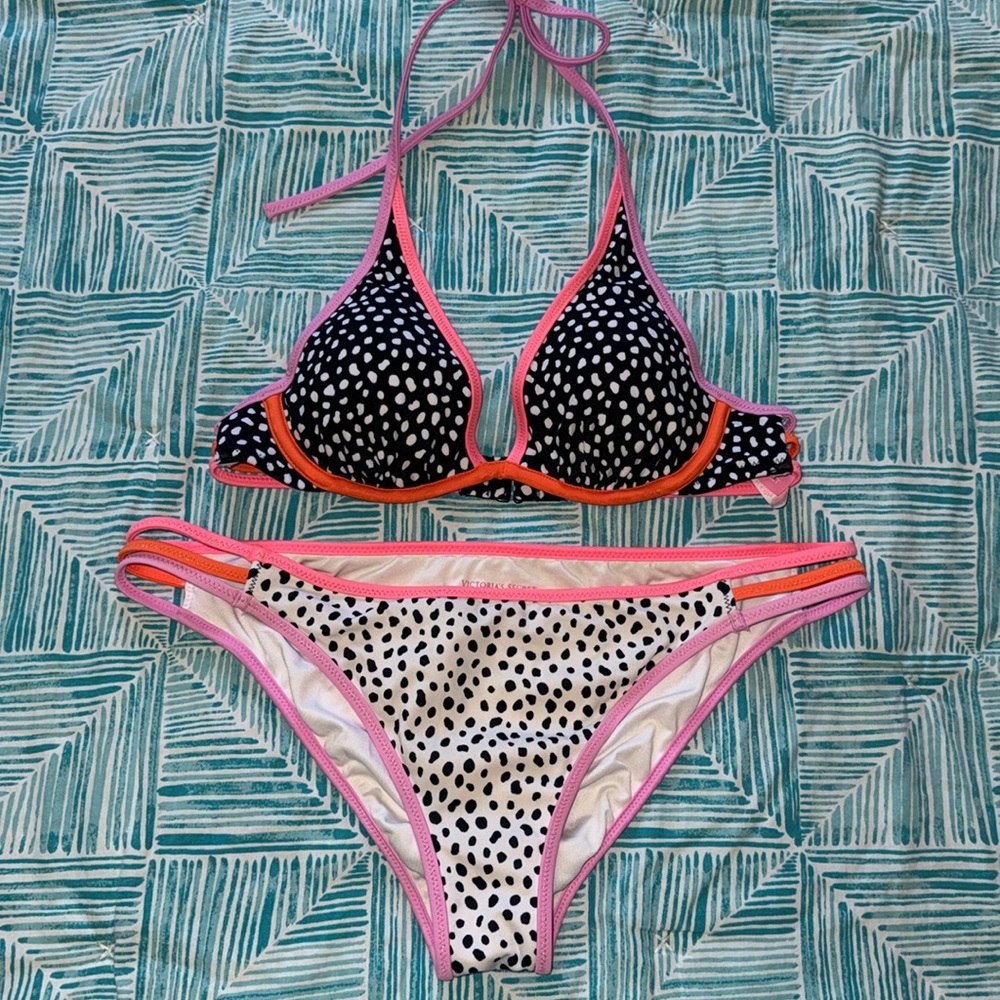 Victoria's Secret Bikini 32A Top Medium Bottom